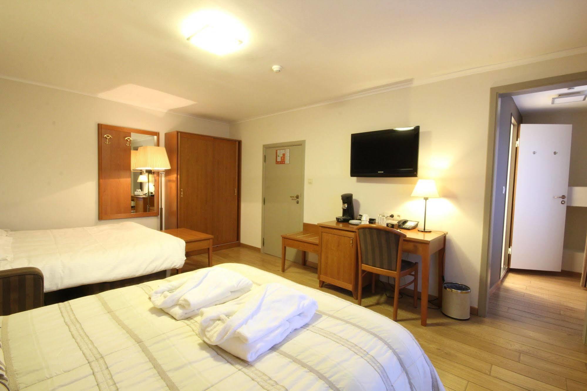 Hotel Le Fournil Редю Экстерьер фото